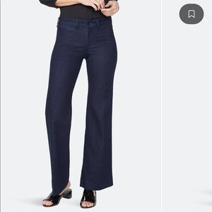 NYDJ Teresa Trouser Jeans Lift Tuck Technology Wide Leg Jeans size 6. Like new